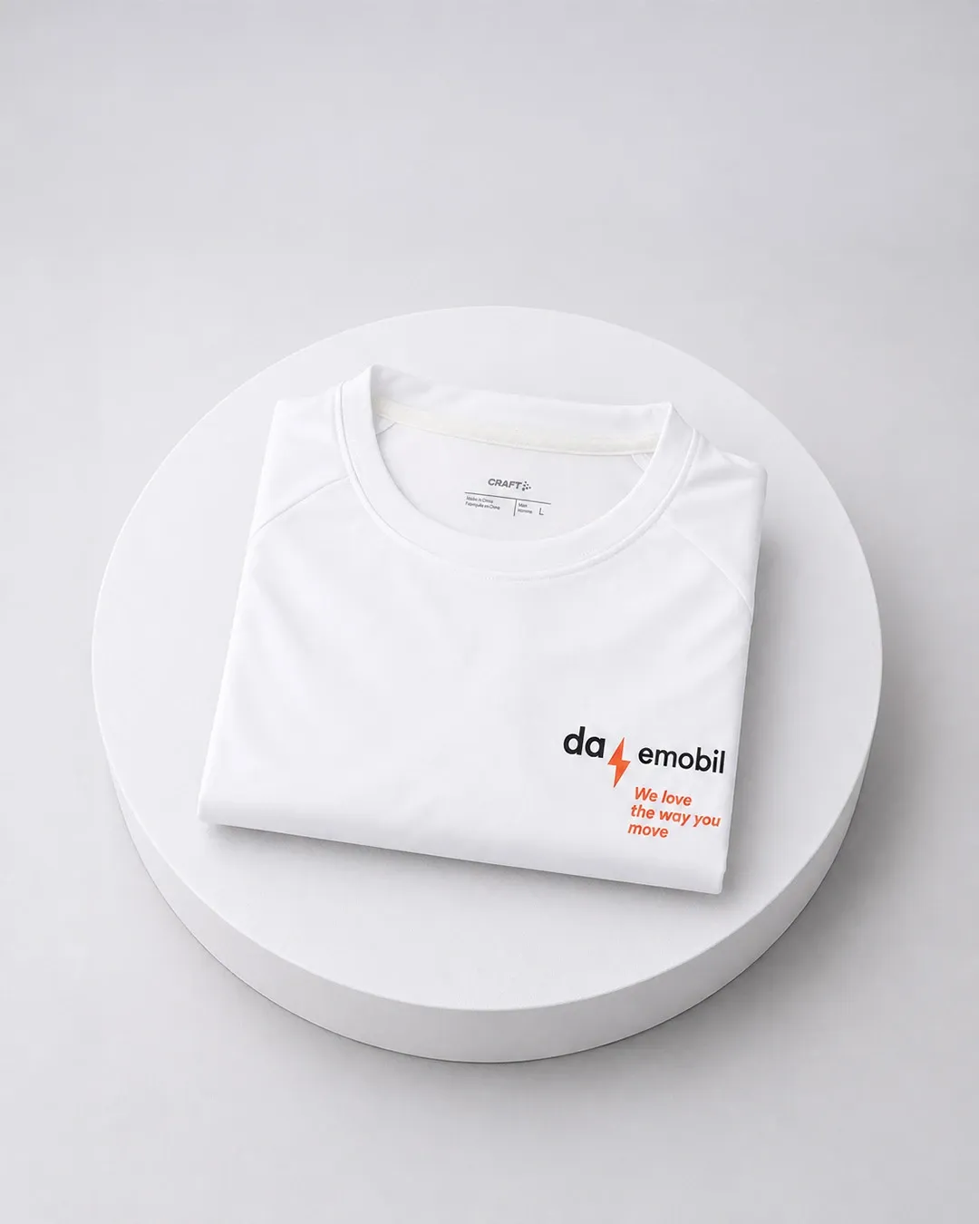 Funktionsshirt mit Brustlogo – Textil · daEmobil